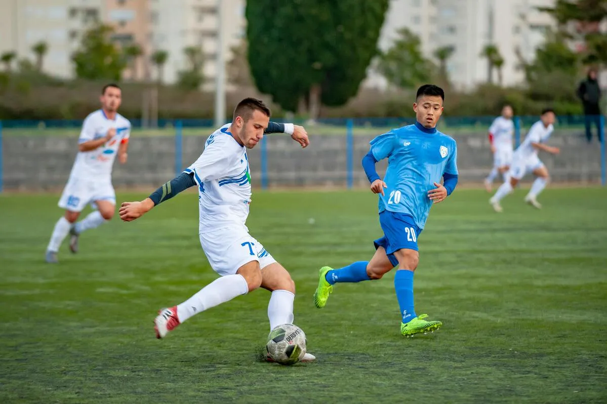尴尬历史记录锡安成43年仅有两位未打季后赛状元之一